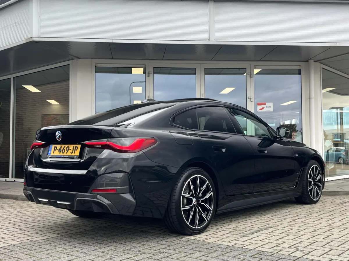 eDrive40 M-SPORT 84 kWh SOH95% LASER+PANO+ACC+H&K+TRE