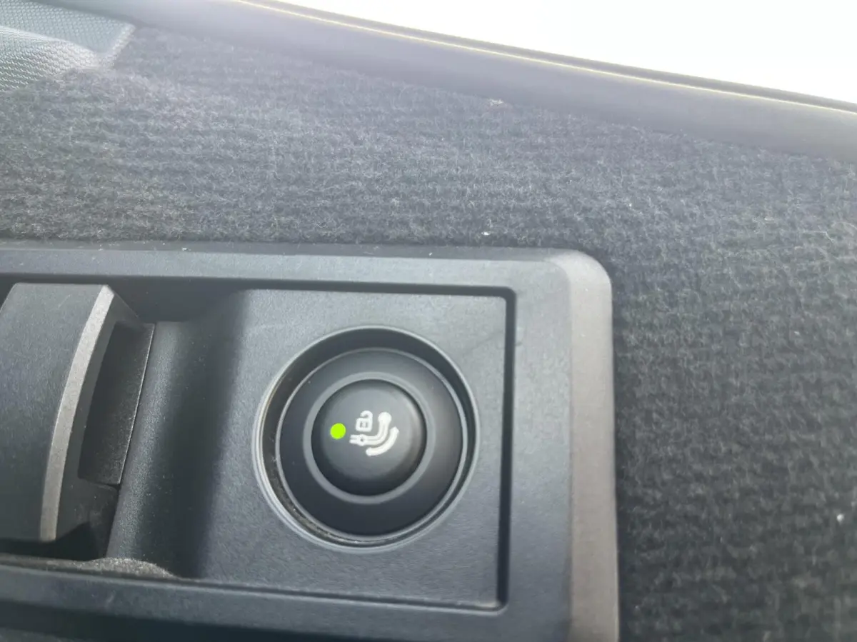 eDrive40 M-SPORT 84 kWh SOH95% LASER+PANO+ACC+H&K+TRE