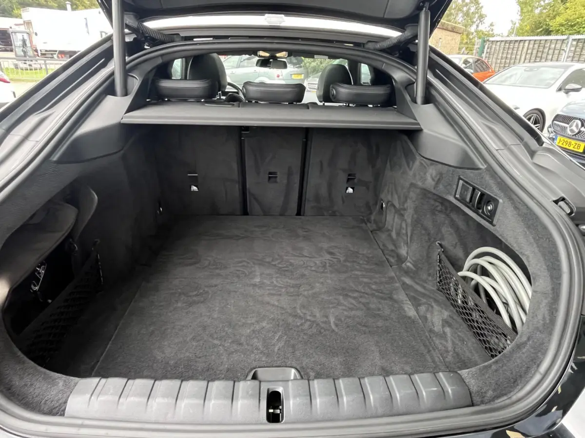 eDrive40 M-SPORT 84 kWh SOH95% LASER+PANO+ACC+H&K+TRE