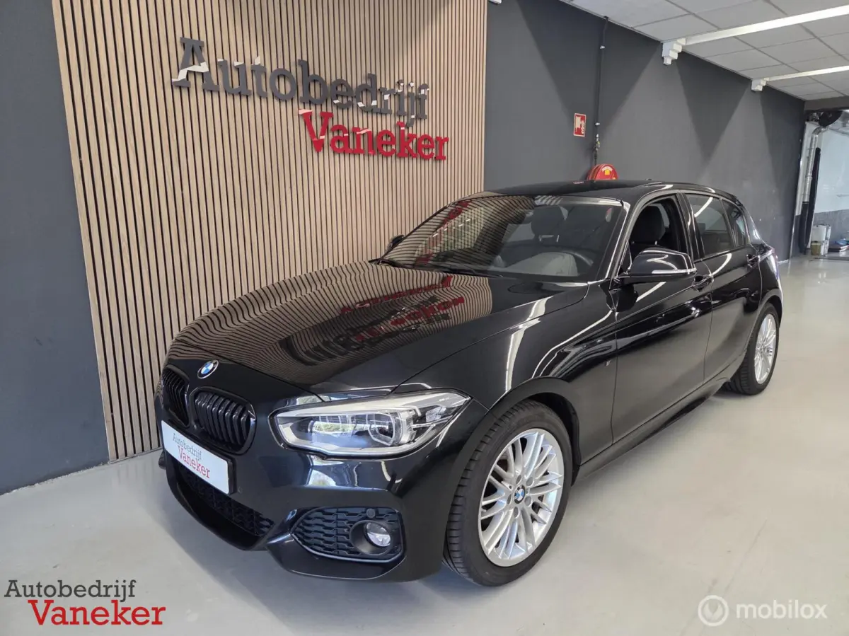 118i M Sport | Alcantara | Stoelverwarming |