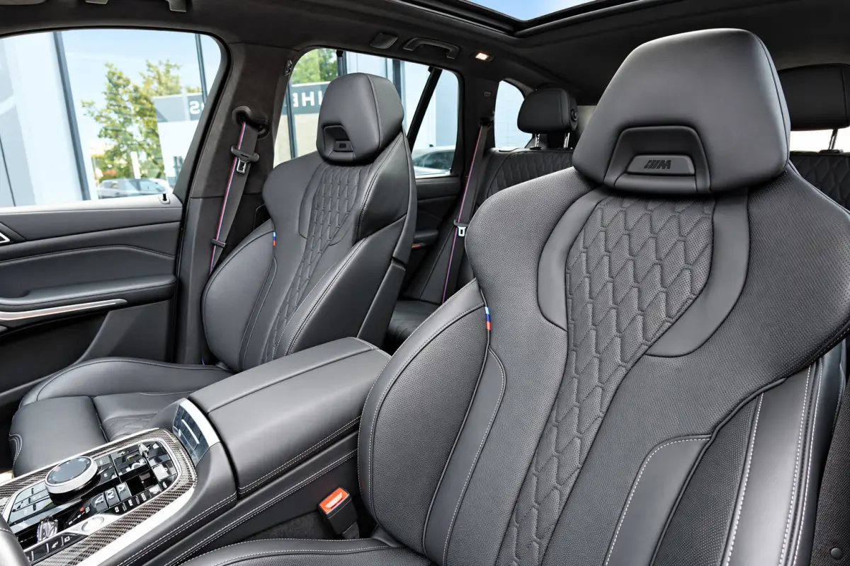 XDrive50e PANO SKYLOUNGE FROZEN GREY VOL