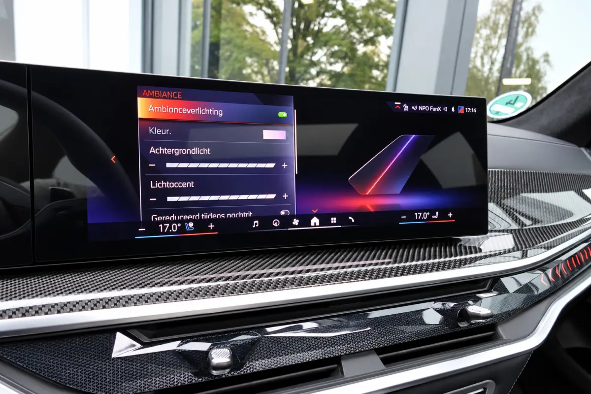 XDrive50e PANO SKYLOUNGE FROZEN GREY VOL