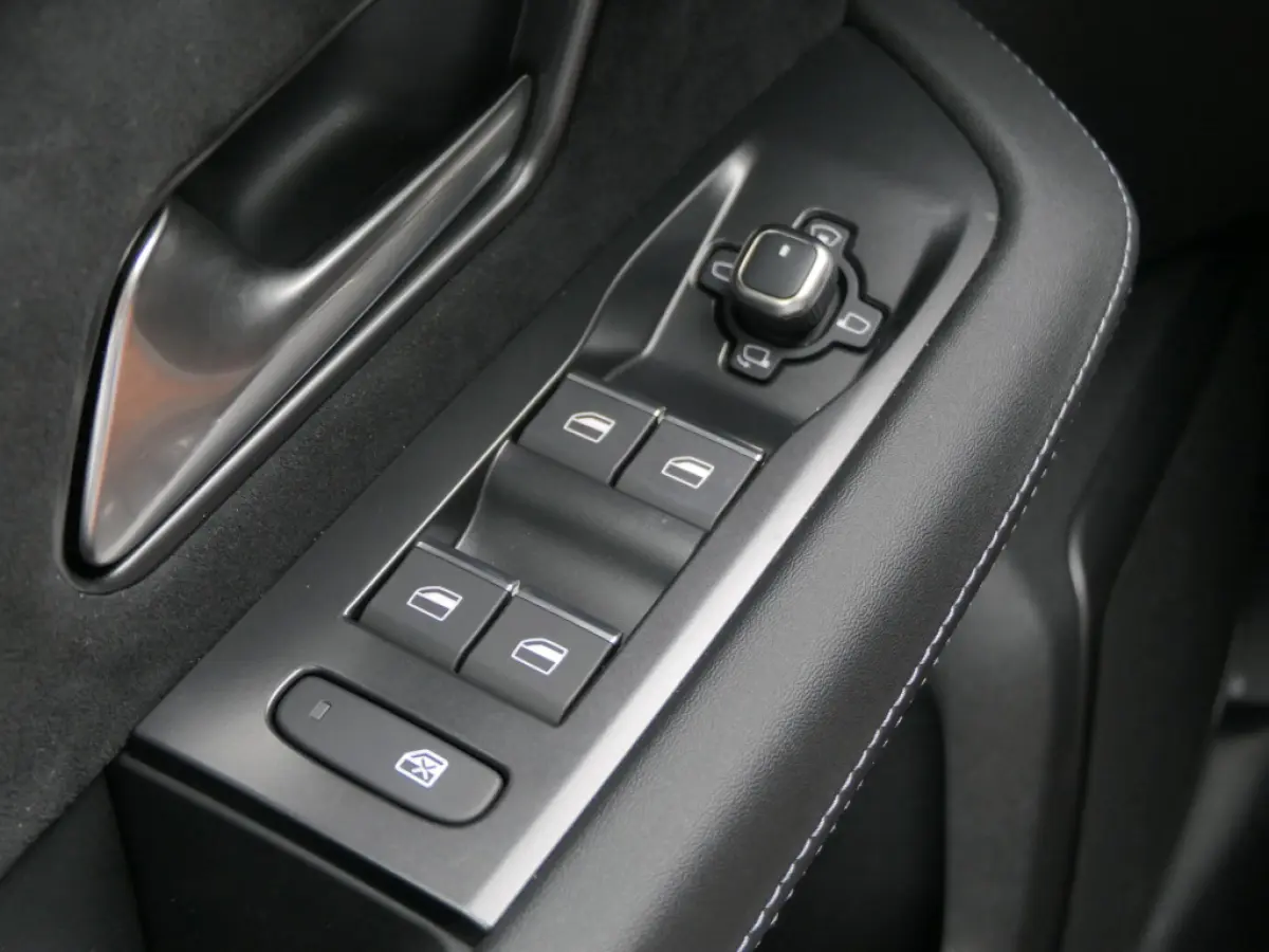 Ultimate AWD 73 kWh | Premium leder | Warmtepomp | Panoramadak