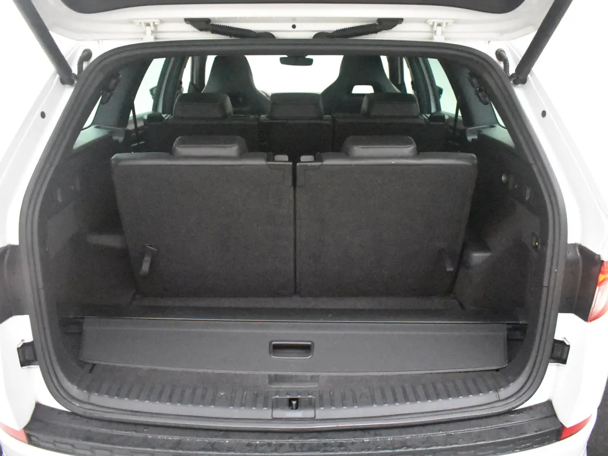 1.5 TSI Sportline Business 7p. l Canton Sound l Elekt. Stoel incl Memory l Side Assist l Elektr. Klep l Panoramadak l Alcantara l Navigatie l