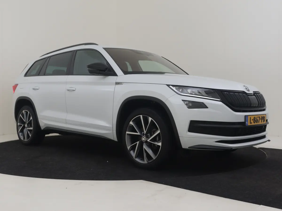 1.5 TSI Sportline Business 7p. l Canton Sound l Elekt. Stoel incl Memory l Side Assist l Elektr. Klep l Panoramadak l Alcantara l Navigatie l
