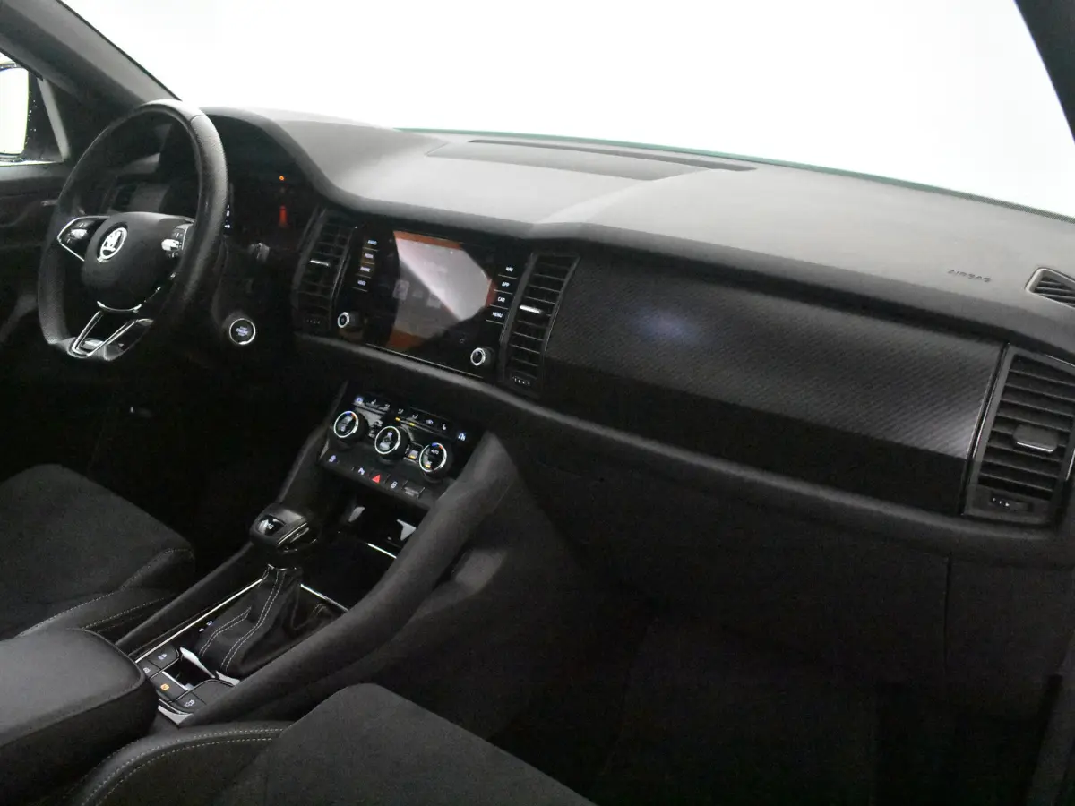 1.5 TSI Sportline Business 7p. l Canton Sound l Elekt. Stoel incl Memory l Side Assist l Elektr. Klep l Panoramadak l Alcantara l Navigatie l
