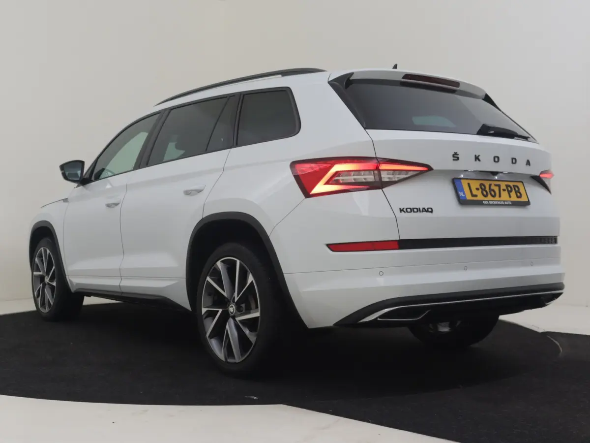 1.5 TSI Sportline Business 7p. l Canton Sound l Elekt. Stoel incl Memory l Side Assist l Elektr. Klep l Panoramadak l Alcantara l Navigatie l