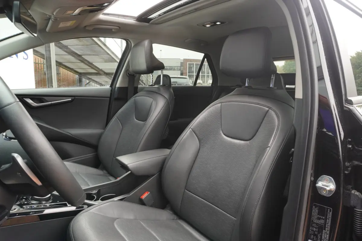 1.6 GDi Hybrid ExecutiveLine / H&K-Audio / Leder / Stoel&Stuurverw.verkoel. / HUD / Pano-Dak / ACC / 18" / = DEALER OND!!