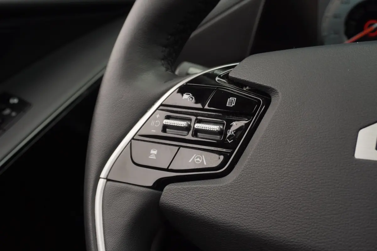 1.6 GDi Hybrid ExecutiveLine / H&K-Audio / Leder / Stoel&Stuurverw.verkoel. / HUD / Pano-Dak / ACC / 18" / = DEALER OND!!