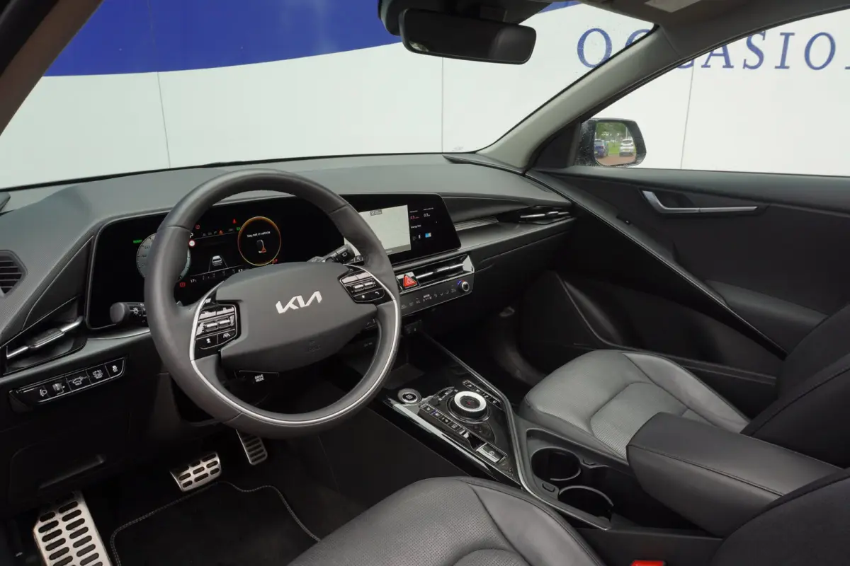 1.6 GDi Hybrid ExecutiveLine / H&K-Audio / Leder / Stoel&Stuurverw.verkoel. / HUD / Pano-Dak / ACC / 18" / = DEALER OND!!