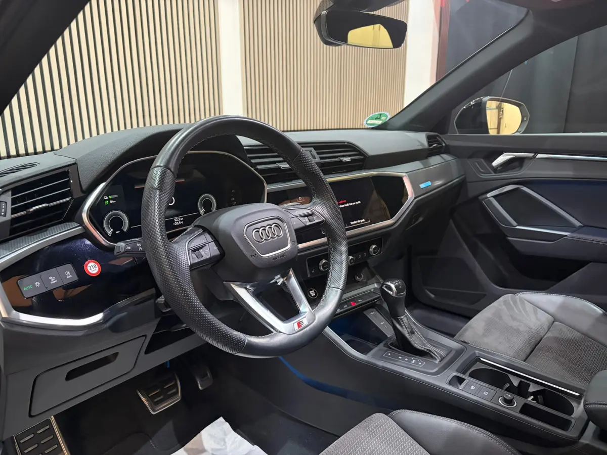45 TFSI e S Edition S EDITION | PANORAMADAK | ADAPTIVE CRUISE | MATRIX-LED | | AMBIANCE INTERIEUR