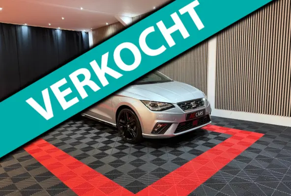 1.5 TSI FR Business Black Line Face lift Pano Camera Alcantara///
