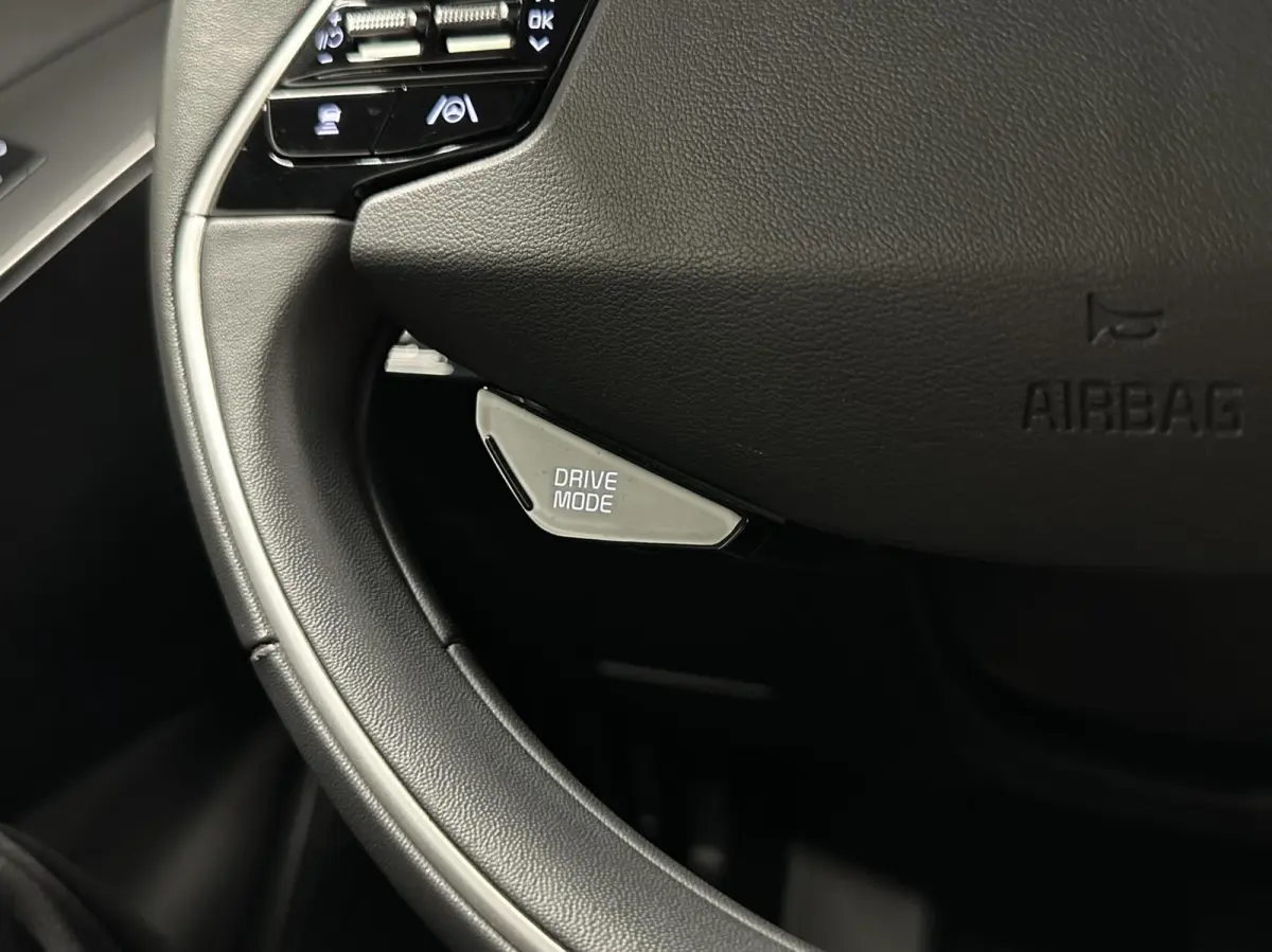 1.6 GDi Hybrid ExecutiveLine CAMERA NAVI ECC ADAPTIEF CRUISE CARPLAY.