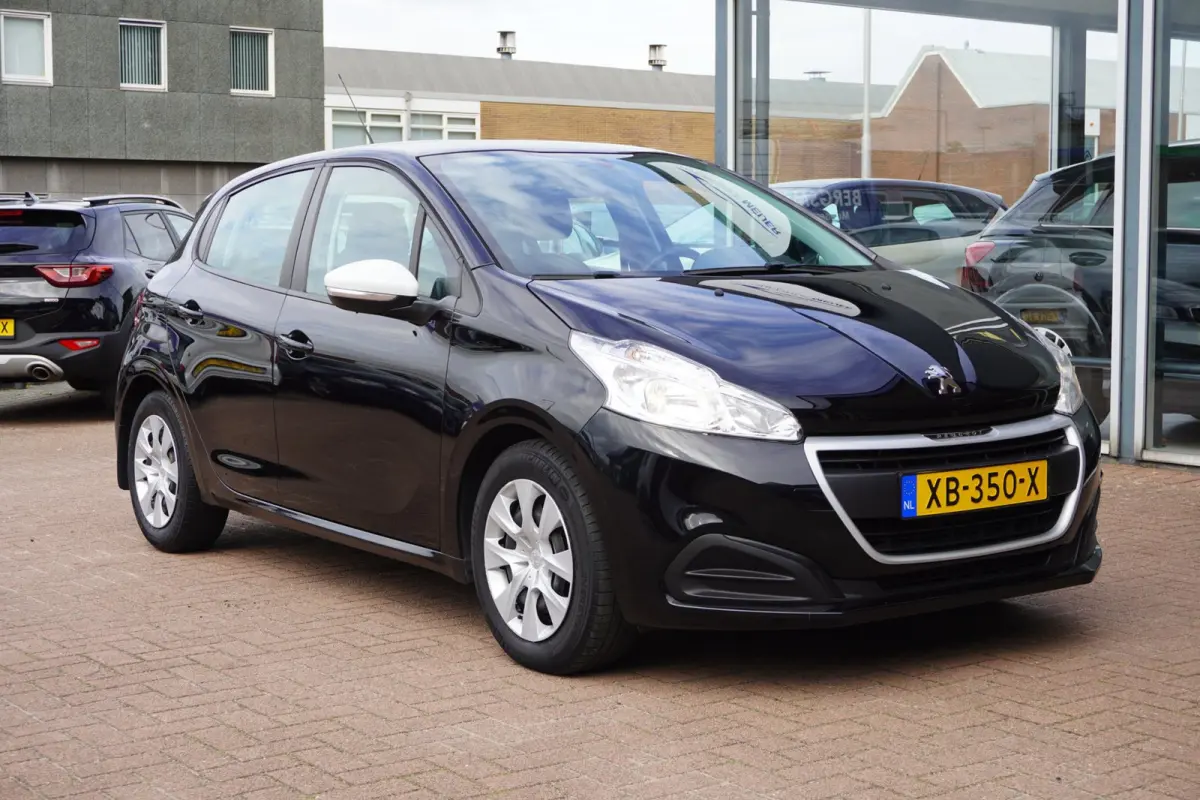 1.2 PureTech Like 5deurs | 74.000KM | Handgeschakeld | Elek. Pakket | Vol opties | Inruil mogelijk