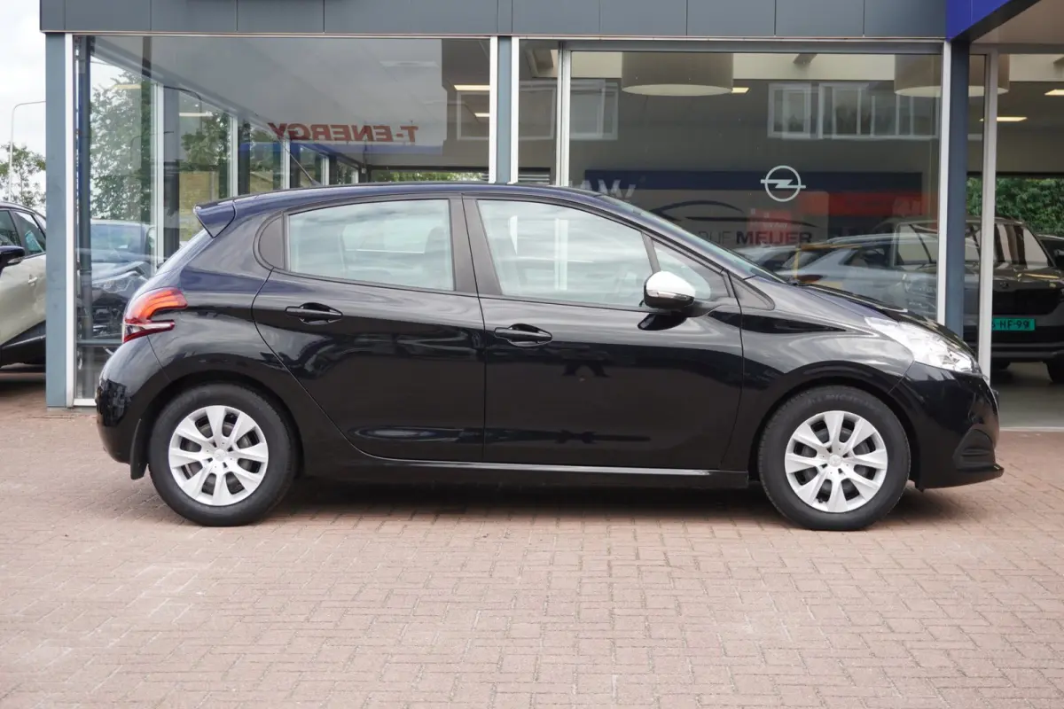 1.2 PureTech Like 5deurs | 74.000KM | Handgeschakeld | Elek. Pakket | Vol opties | Inruil mogelijk