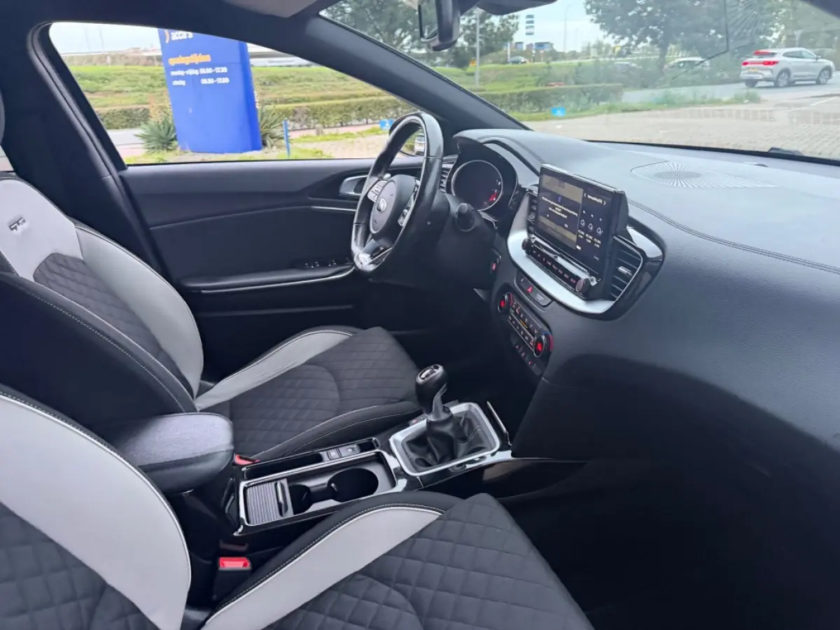 1.0 T-GDI GT-LINE BUSINESS EDITION NAVI AIRCO/ECC PDC