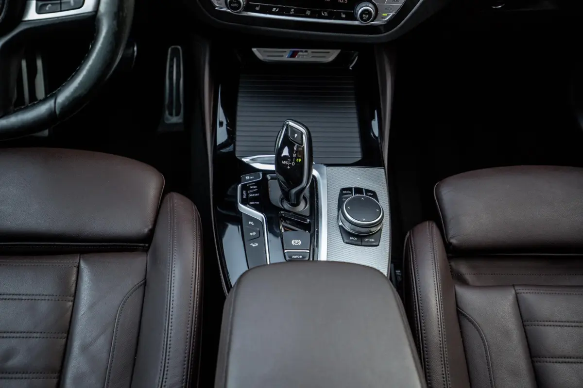 M40i High Executive
