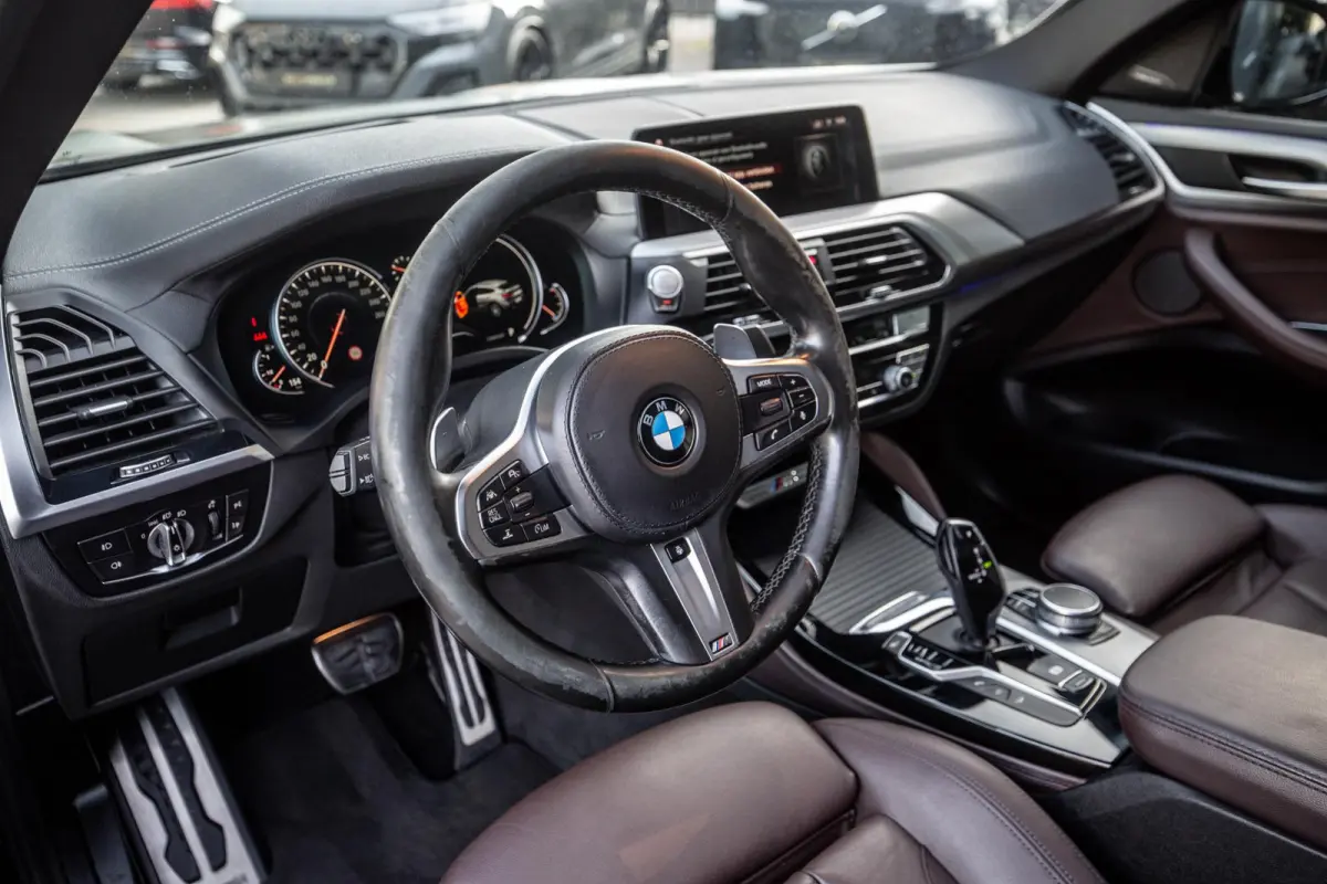 M40i High Executive