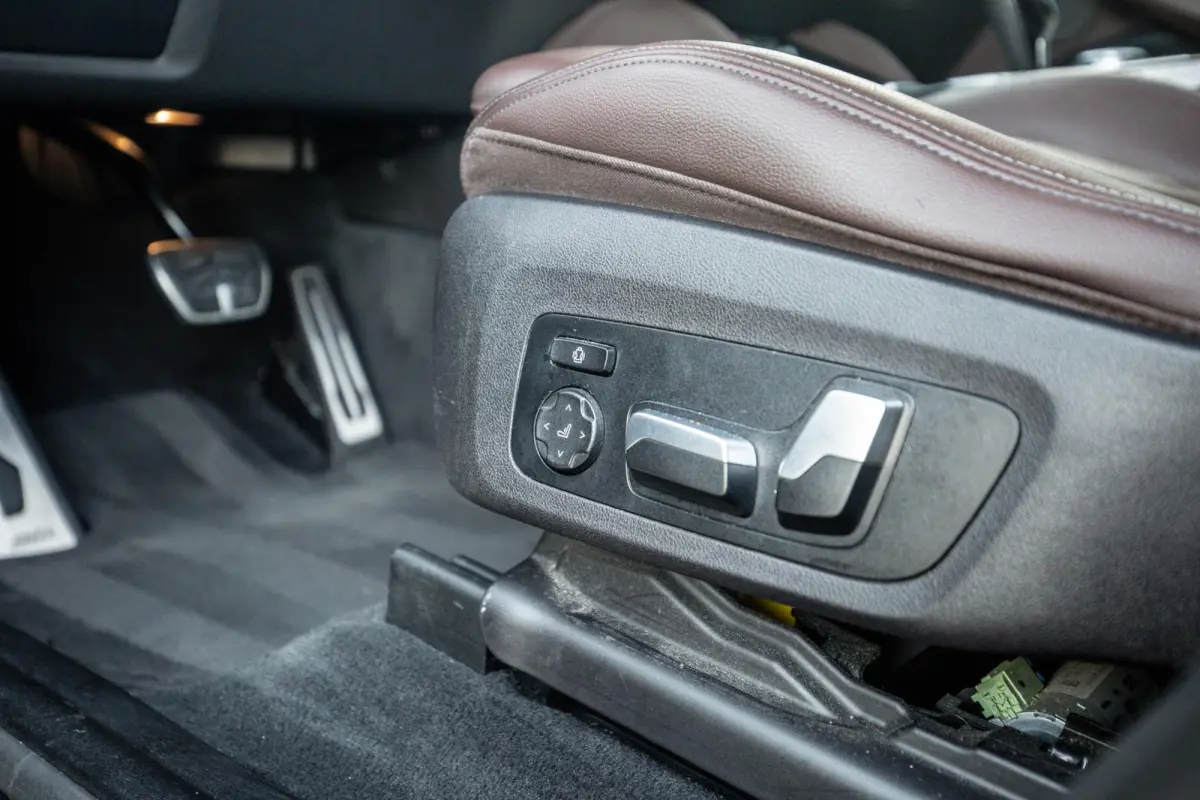 M40i High Executive