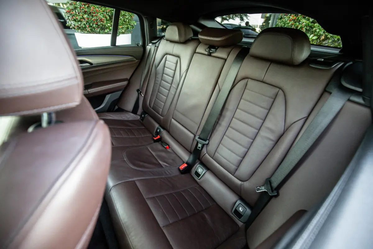 M40i High Executive