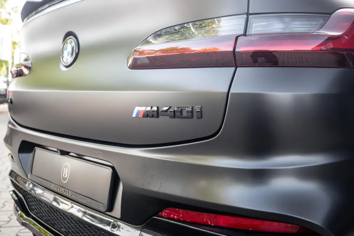 M40i High Executive