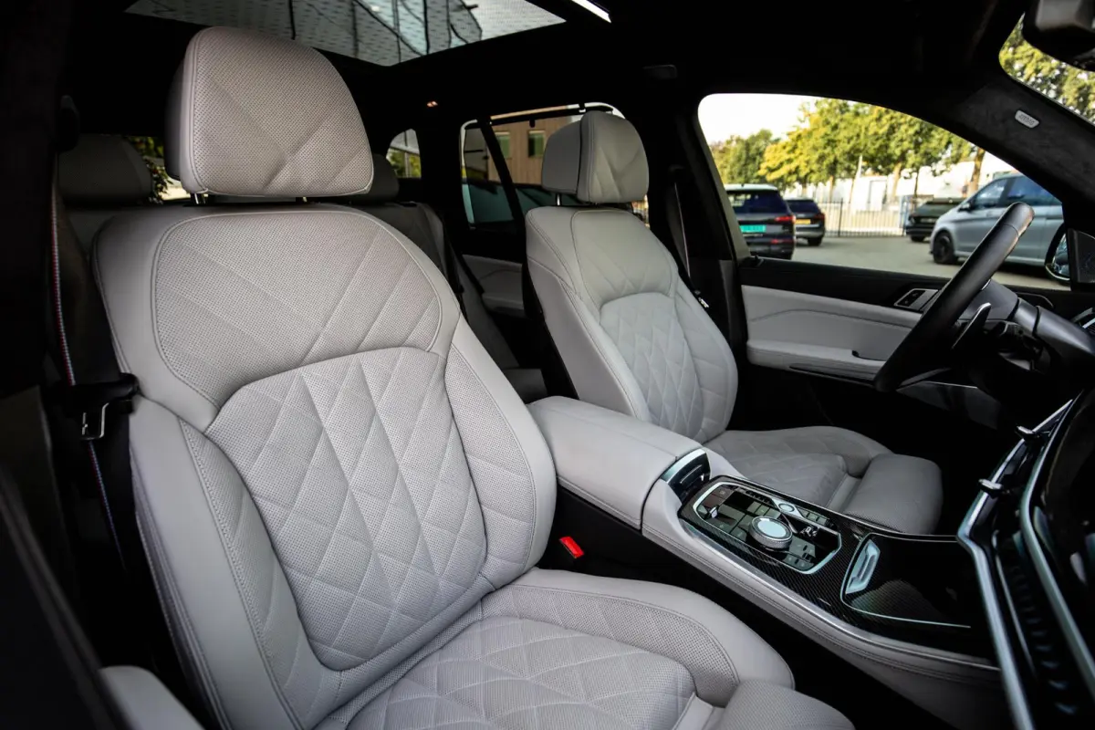 xDrive50e