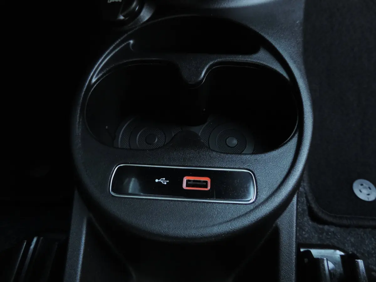 1.2 Star 26.000km | 4 cilinder | ECC | PDC | 15” Allseason | CarPlay | Cruise contr | Bluetooth