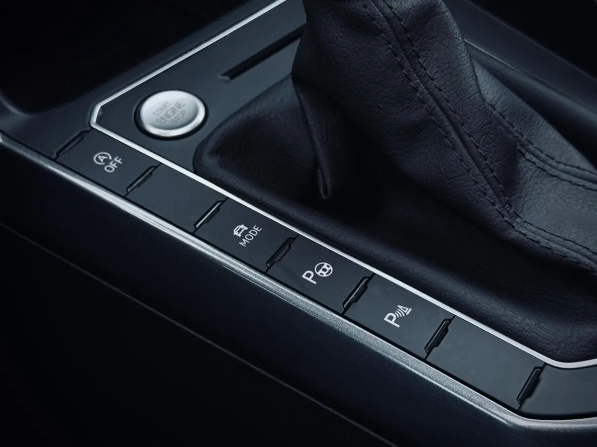 1.0 TSI Style I.Q|Pano|Keyless|Camera|ACC|