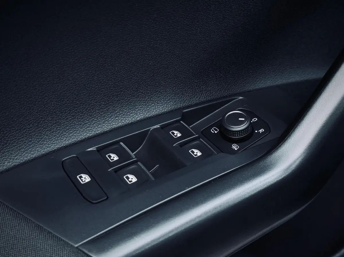 1.0 TSI Style I.Q|Pano|Keyless|Camera|ACC|
