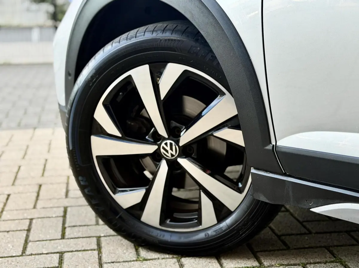 1.0 TSI Style I.Q|Pano|Keyless|Camera|ACC|