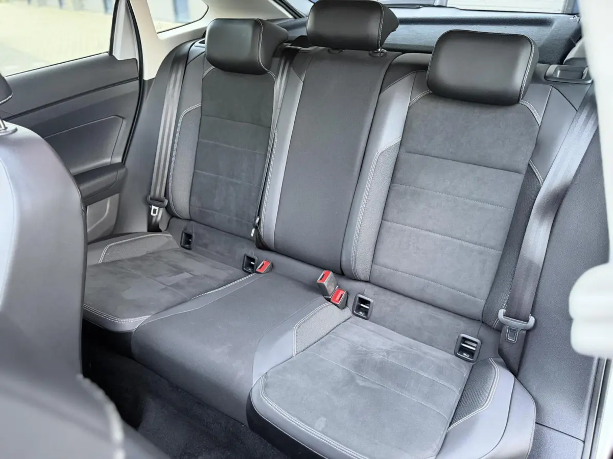1.0 TSI Style I.Q|Pano|Keyless|Camera|ACC|