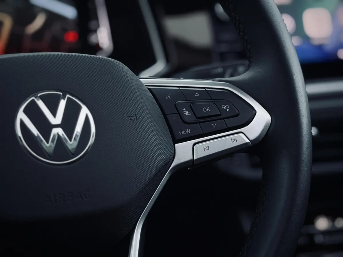 1.0 TSI Style I.Q|Pano|Keyless|Camera|ACC|
