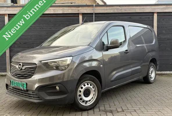 1.5D L2H1 Edition 9.950 ex btw / Lederen bekleding / clima / camera / fm nav