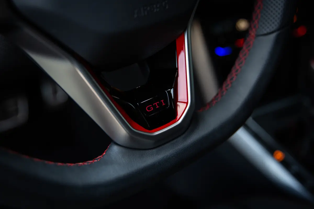 2.0 TSI GTI , Adap. Cruise, Stoelverwarming, IQ-Light, Side Assist
