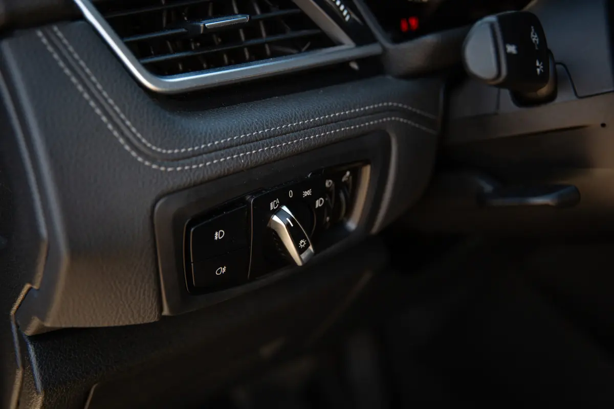 220i 7p. High Executive , Pano, Head-up Display, Sportstoelen, Trekhaak