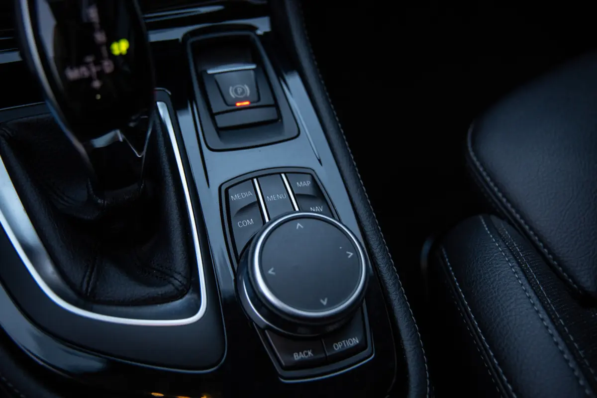 220i 7p. High Executive , Pano, Head-up Display, Sportstoelen, Trekhaak