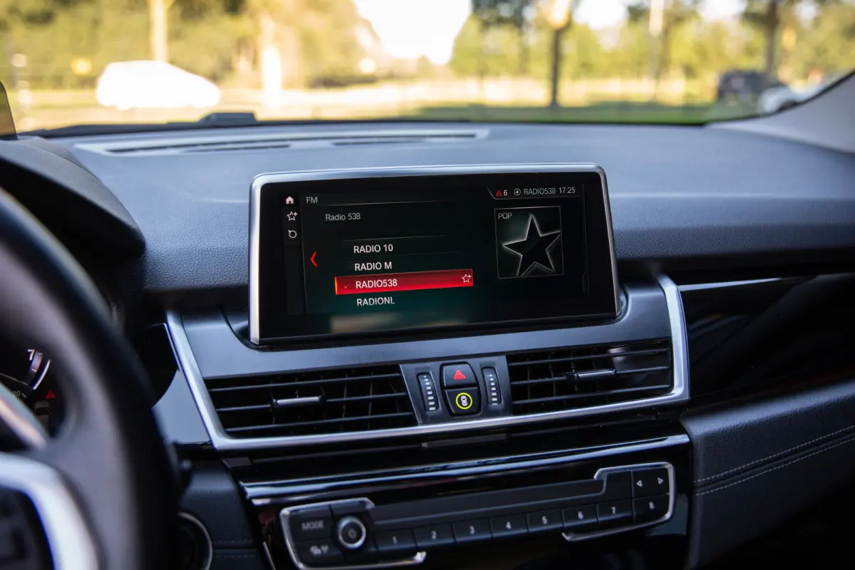 220i 7p. High Executive , Pano, Head-up Display, Sportstoelen, Trekhaak
