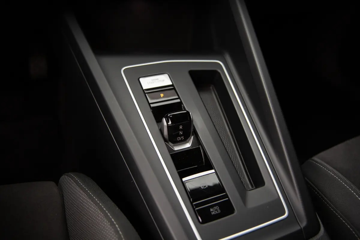 1.4 eHybrid Style , Massage, Memory, Stoel/stuurverwarming, Carplay