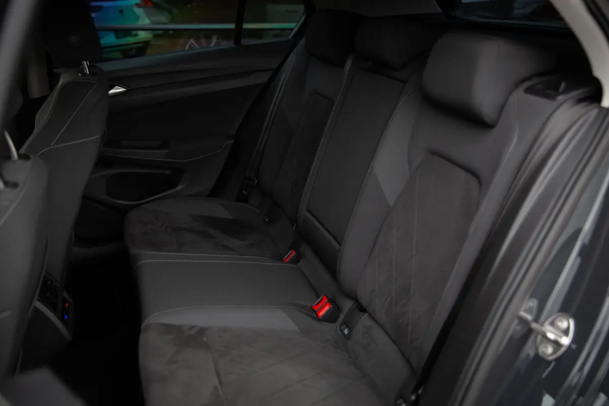 1.4 eHybrid Style , Massage, Memory, Stoel/stuurverwarming, Carplay