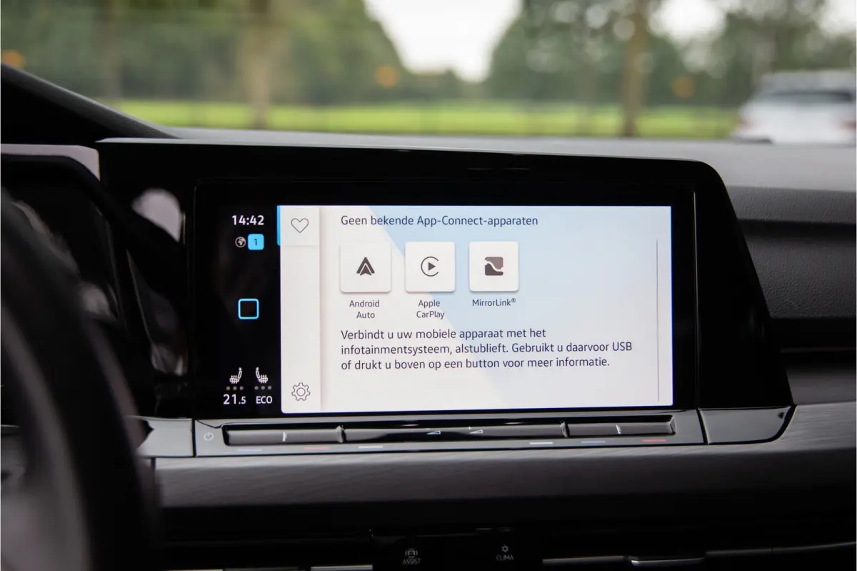 1.4 eHybrid Style , Massage, Memory, Stoel/stuurverwarming, Carplay