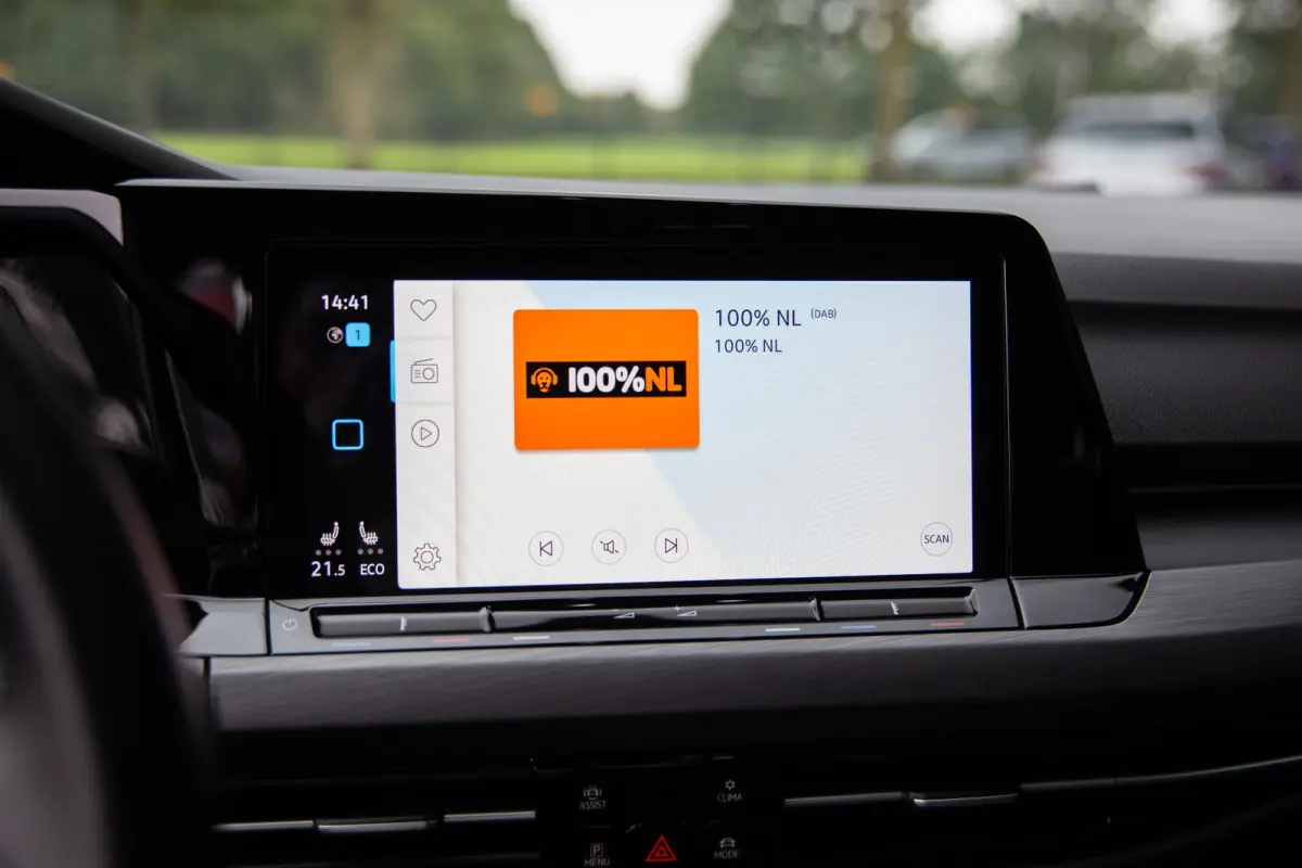 1.4 eHybrid Style , Massage, Memory, Stoel/stuurverwarming, Carplay
