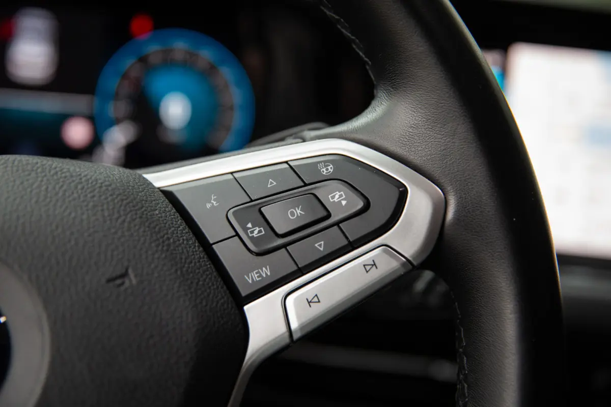 1.4 eHybrid Style , Massage, Memory, Stoel/stuurverwarming, Carplay