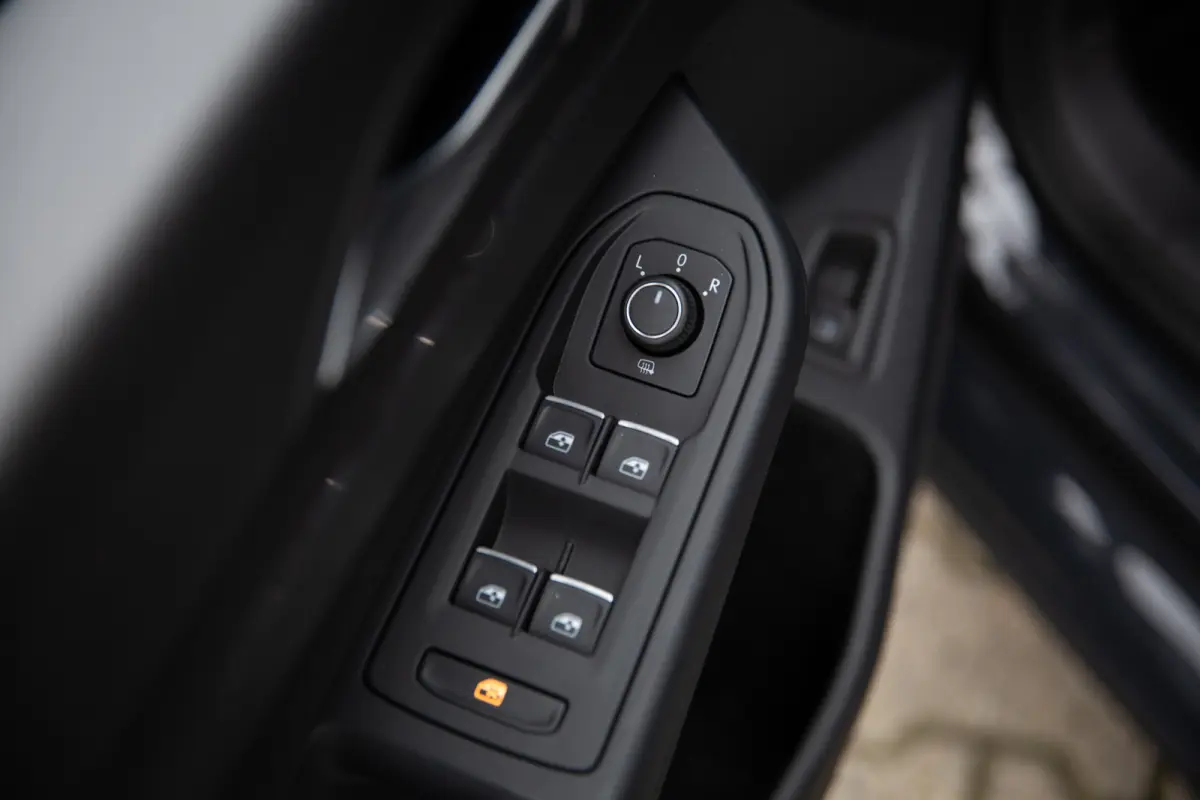 1.4 eHybrid Style , Massage, Memory, Stoel/stuurverwarming, Carplay