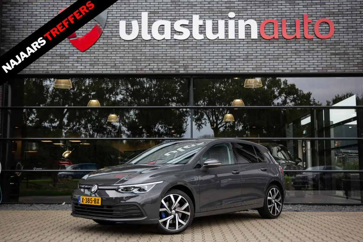 1.4 eHybrid Style , Massage, Memory, Stoel/stuurverwarming, Carplay