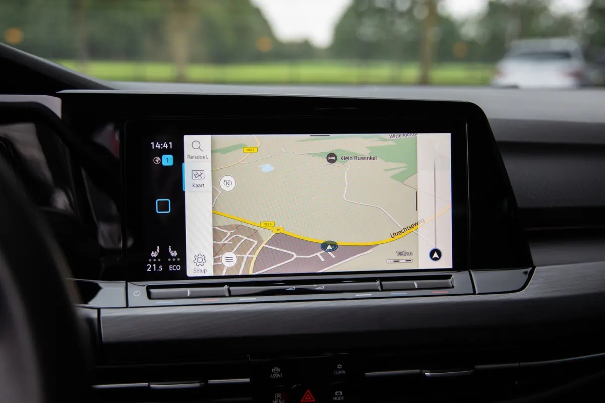 1.4 eHybrid Style , Massage, Memory, Stoel/stuurverwarming, Carplay