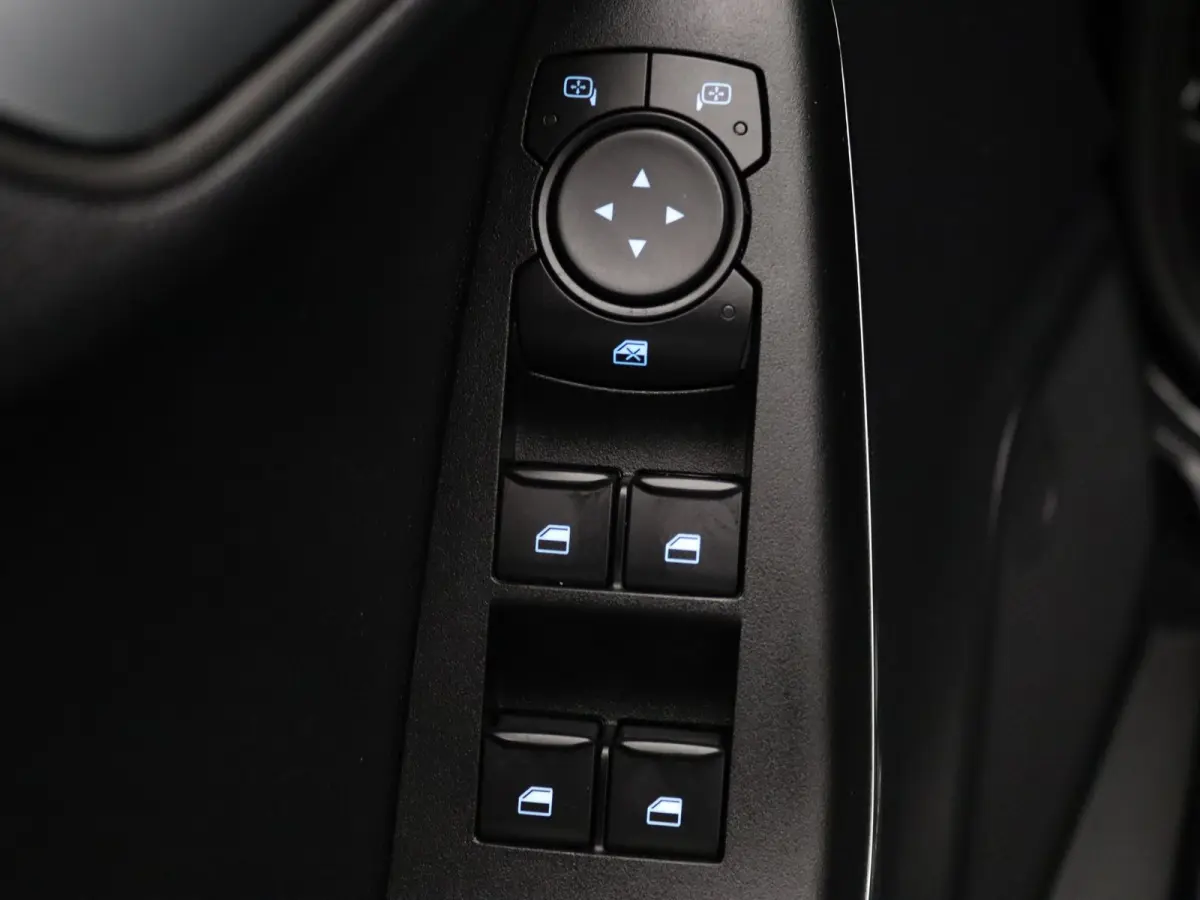 100pk EcoBoost Titanium Camera | Cruise | Navi | Parkeersens. v+a