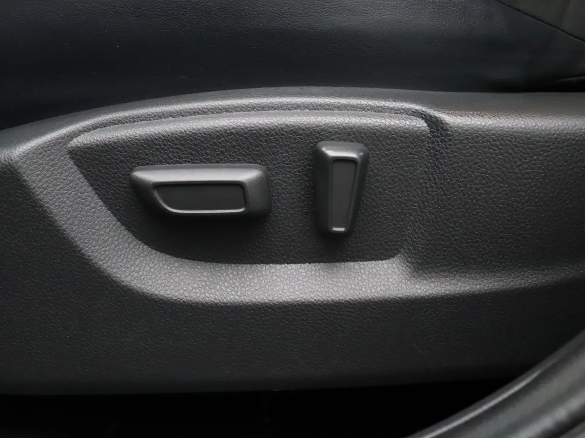 187pk PHEV Black Edition Automaat 360° Camera | Adapt. Cruise | Parkeersens. v+a | Stoel-/stuurverw.