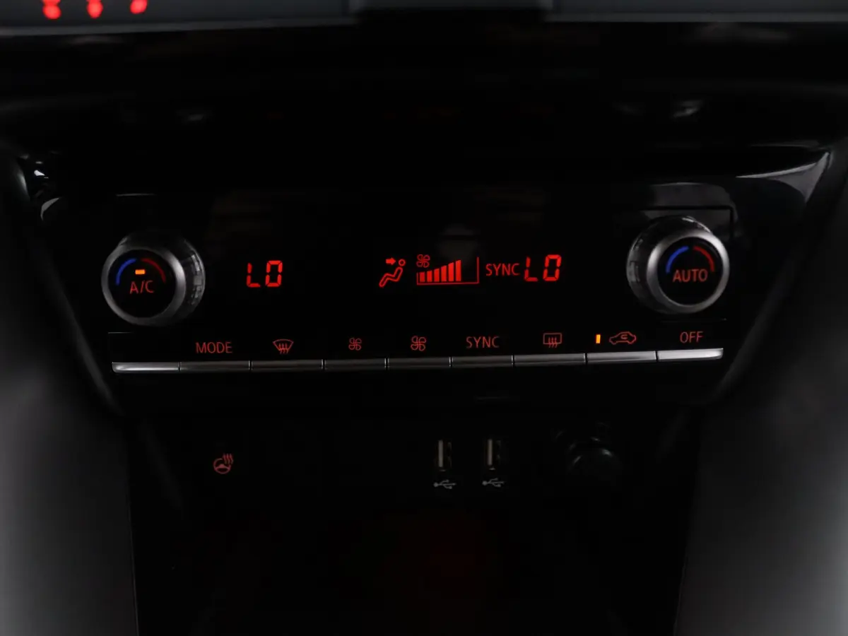 187pk PHEV Black Edition Automaat 360° Camera | Adapt. Cruise | Parkeersens. v+a | Stoel-/stuurverw.