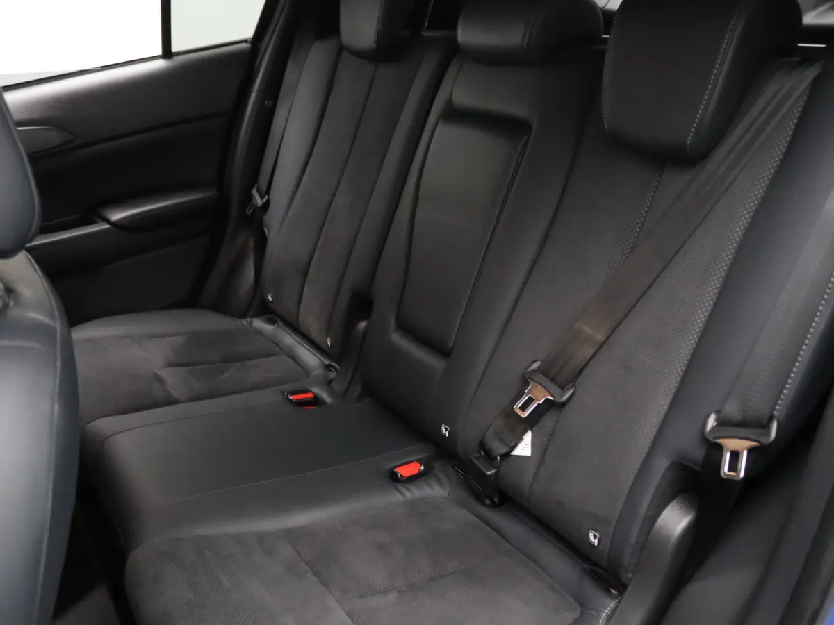 187pk PHEV Black Edition Automaat 360° Camera | Adapt. Cruise | Parkeersens. v+a | Stoel-/stuurverw.
