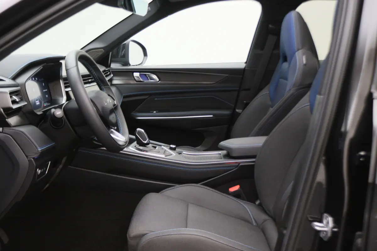 1.5 Plug-in Hybrid 360° Camera, Panoramadak, Zwarte hemel, ACC, Apple Carplay, Infinity Sound, DAB, 20''